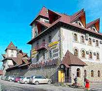 Гостиница Старый Замок - Горячий Ключ, 1390 км M-4 Дон автомагистраль